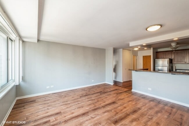 Building Photo - 211 E Ohio St