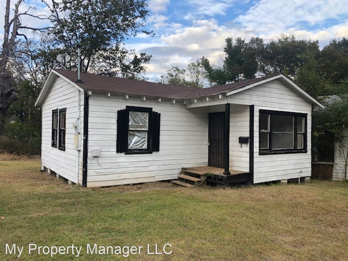 Primary Photo - 2 br, 1 bath House - 2764 Logan Street