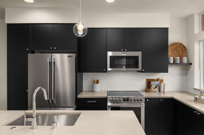 Foto del edificio - 9203 Densmore Ave N