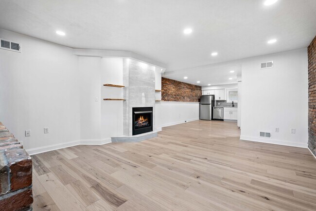Building Photo - 2128 Merriman Way