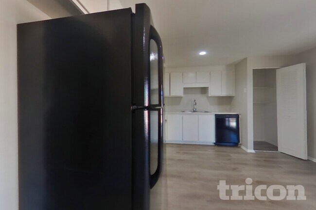 Foto del edificio - 13215 N 42nd St