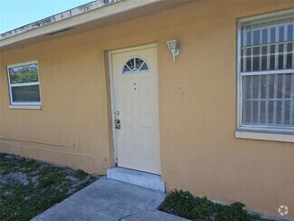 Building Photo - 1032 NW 5th Ave
