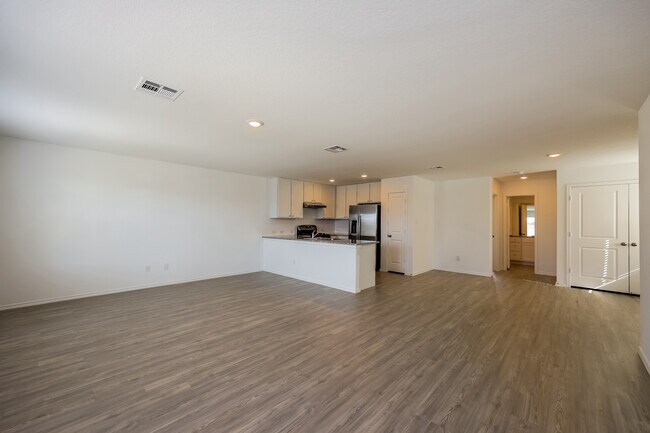 Building Photo - 8044 Nube Medina, San Antonio, TX