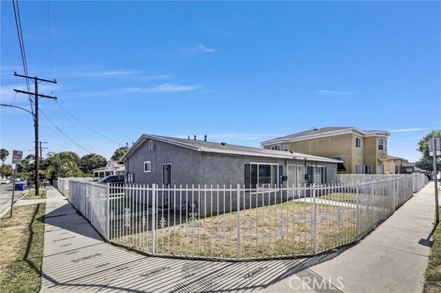 Foto del edificio - 1401 E 118th St