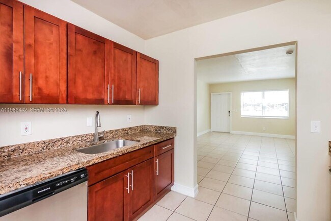 Foto del edificio - 1511 NE 205th Terrace