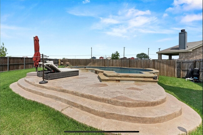 Building Photo - 8937 Tenderfoot Ln