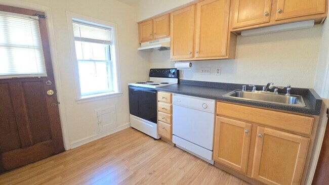 Foto del edificio - 2311 N 91st St