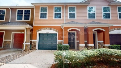 Building Photo - 13339 Solar Dr