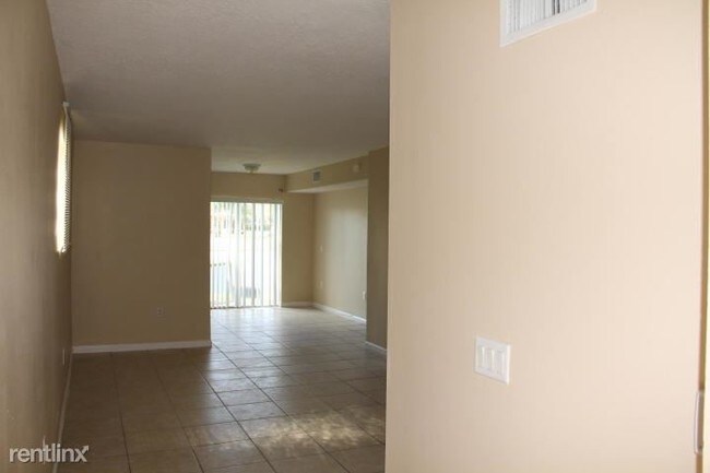Building Photo - 3478 Briar Bay Blvd