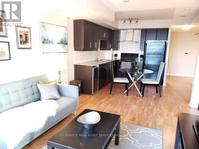 Photo du bâtiment - 190 Borough Dr