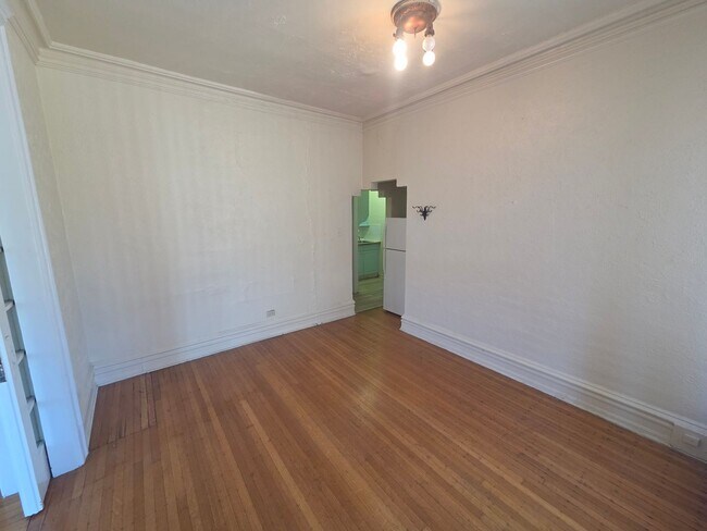 Foto del edificio - 834 N Clarkson St