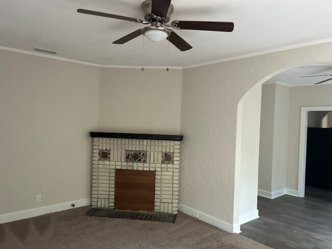 Foto del edificio - 678 Ivy St