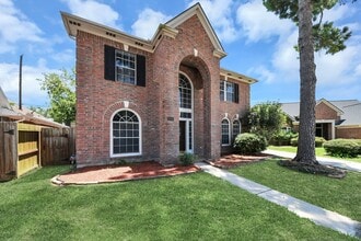 Building Photo - 16810 Valley Palms Dr