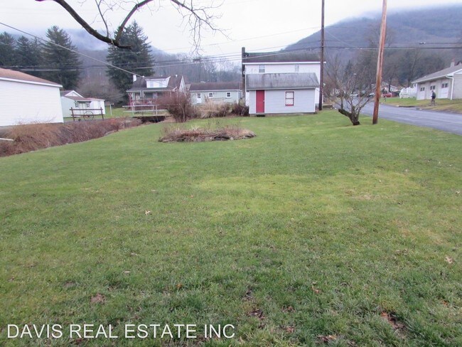 Foto del edificio - 2 br, 2 bath House - 14 East Brown Street