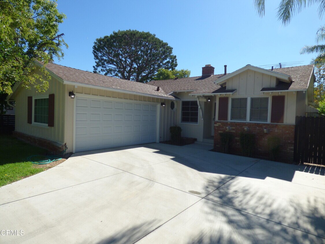 Primary Photo - 6038 Shadyglade Ave