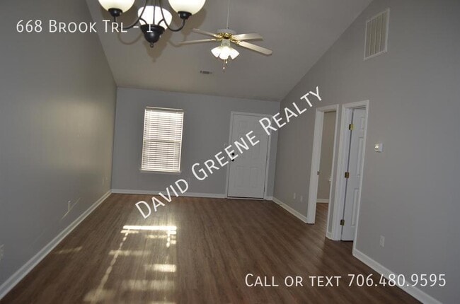 Building Photo - 668 Brook Trail