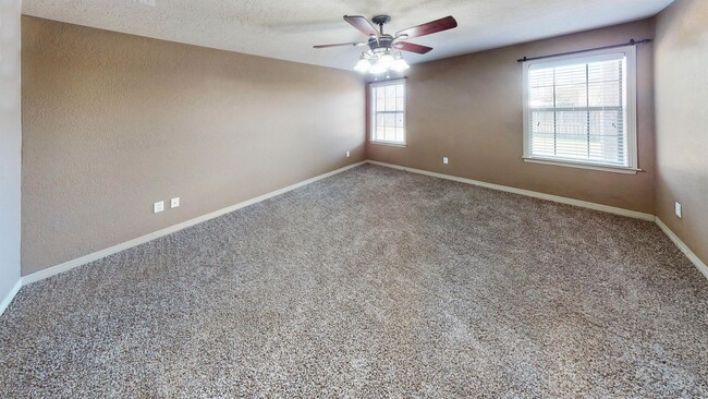 Building Photo - 2706 Colony Creek Dr