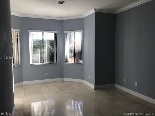 Foto del edificio - 7976 SW 195th St