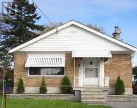 Building Photo - 141 N Bonnington Ave