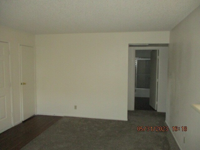 Building Photo - 5171 Pioneer Ave