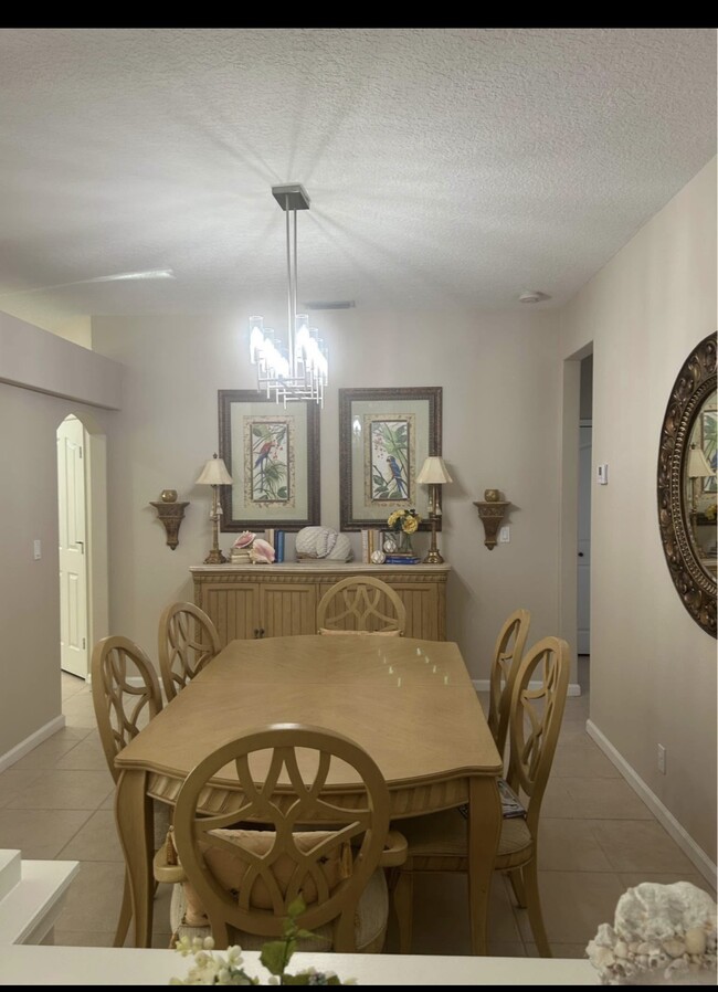 Building Photo - 4544 NW Red Maple Dr