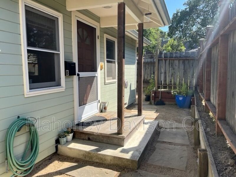515 Howard St Unit B, Petaluma, CA 94952 Condo for Rent in Petaluma