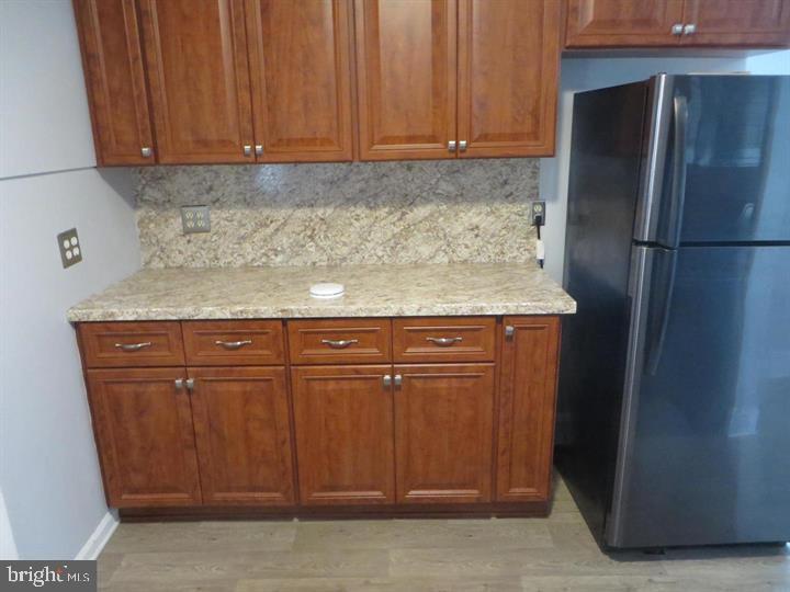 Foto principal - 703 Willitts Ave