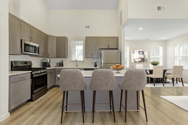 Building Photo - Glenside