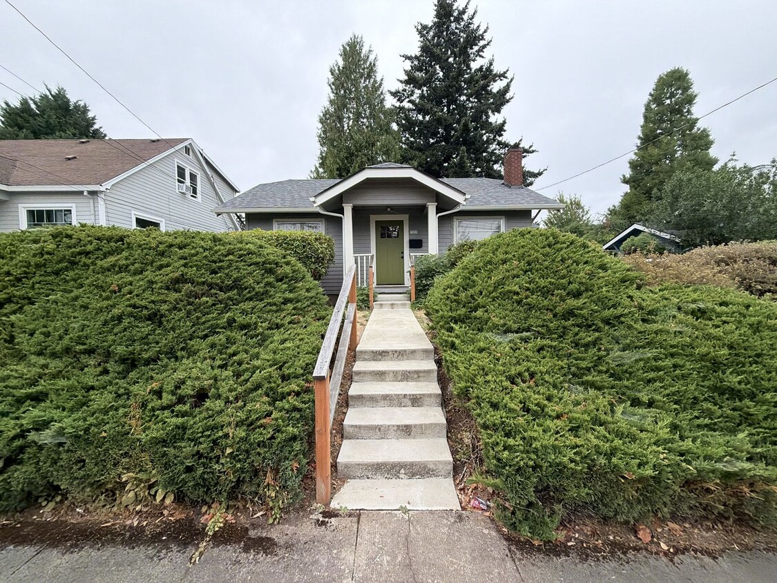 Photo - 7333 N Fenwick Ave