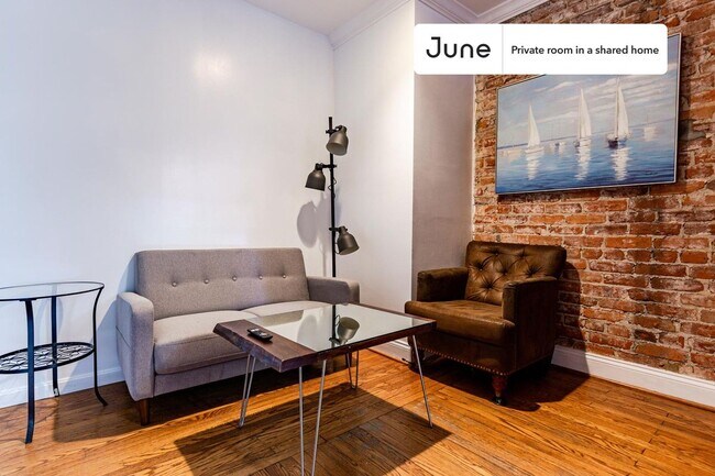 Foto del edificio - Room in Shared 3 bed/1 bath home