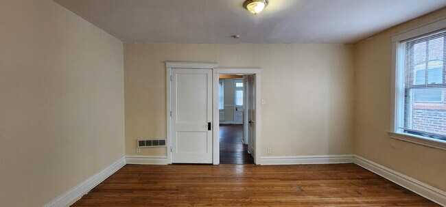 Foto del edificio - ** MOVE IN SPECIAL** Historic South City Living
