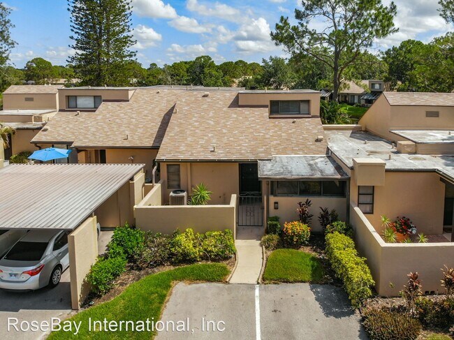 Building Photo - 3 br, 2 bath House - 5331 Myrtle Wood #54