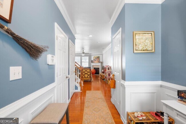 Foto del edificio - 605 Lofty Ln