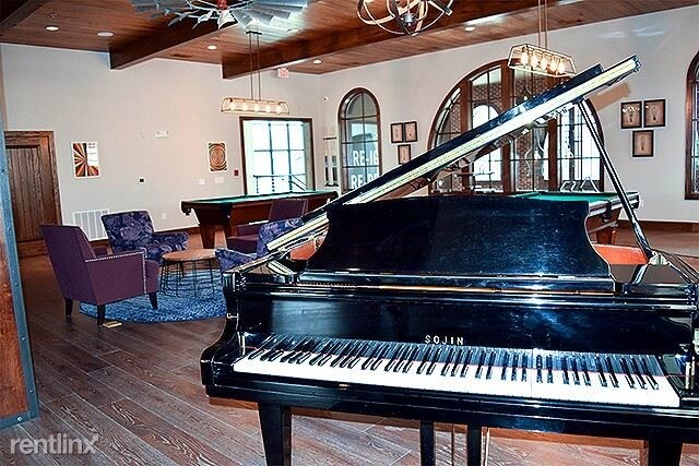 Foto del edificio - 2061 Wittington Pl