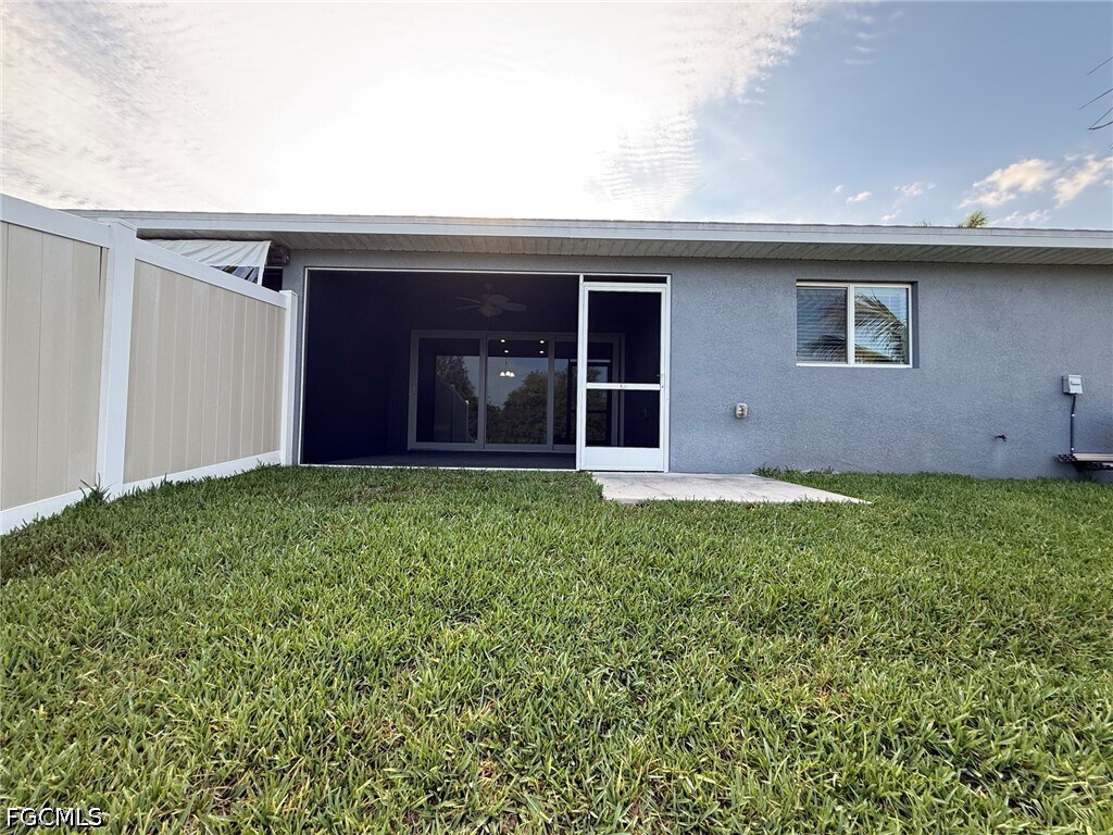 Building Photo - 3536 SW 17th Ave