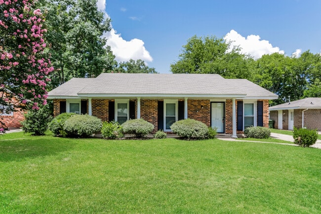 Building Photo - 353 Kroy Dr