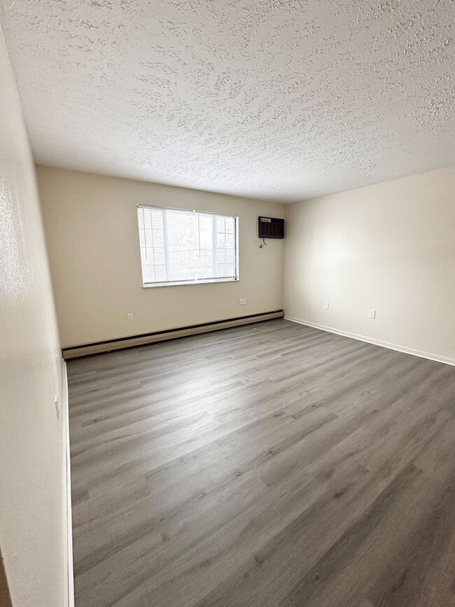 Building Photo - Charming 2-Bedroom Apartment in Beaver, PA – Apply Today!