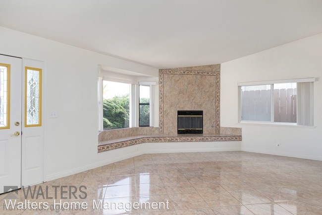Building Photo - 11344 Calle Jalapa
