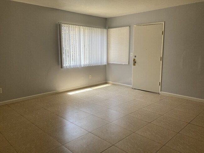 Foto del edificio - 2625 44th St