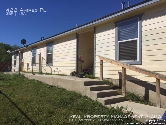 Building Photo - 422 Amires Pl