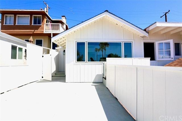 Building Photo - 664 S Coast Hwy