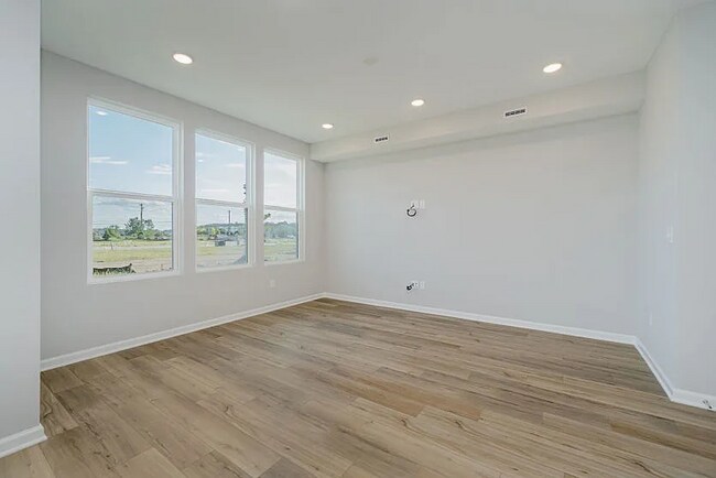 Foto del edificio - 7331 Shroyer Wy