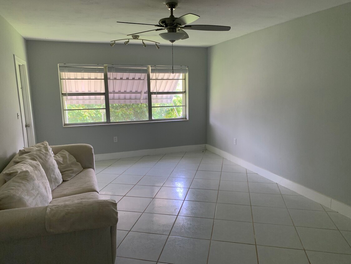 6720 Arbor Dr Unit 2nd floor, Miramar, FL 33023 Condo for Rent in