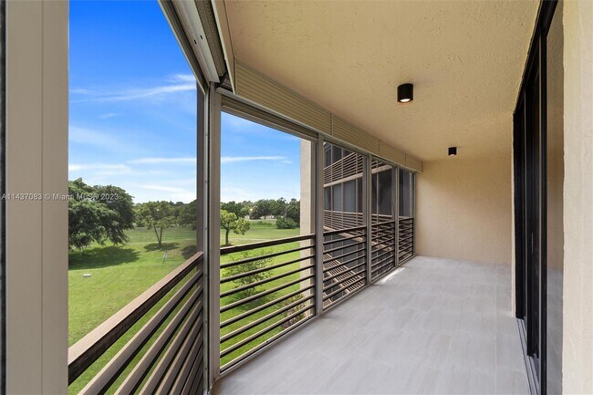 Building Photo - 7300 Radice Ct