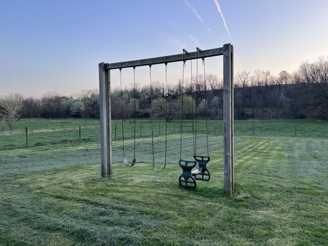 Building Photo - Stone Rancher