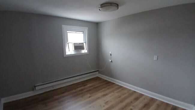 Foto del edificio - 7819 Wise Ave