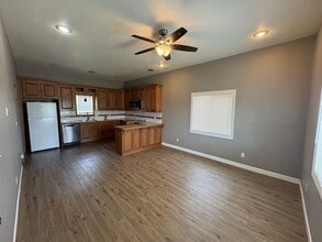 Building Photo - 306 S Joplin St