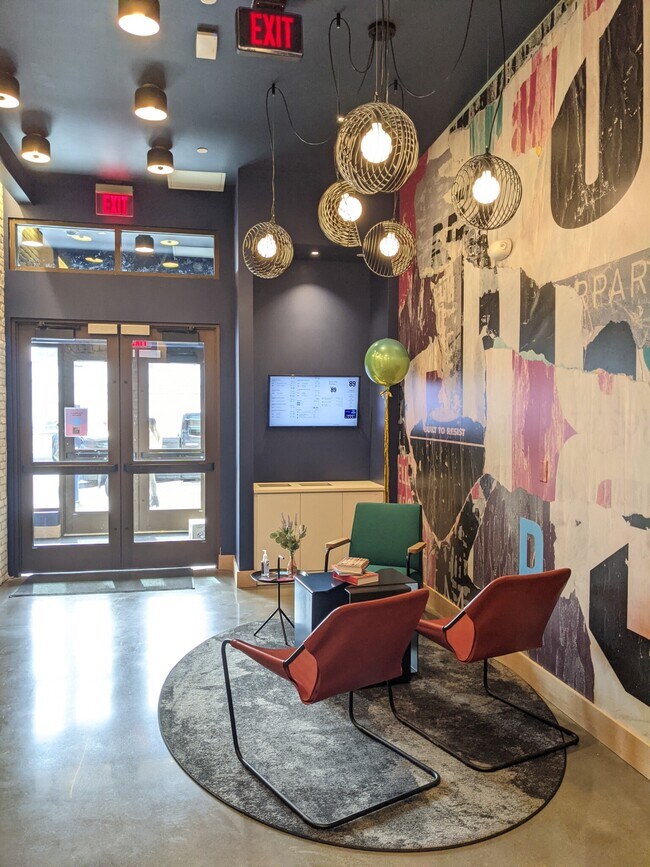 Building Photo - 95 Brighton Ave