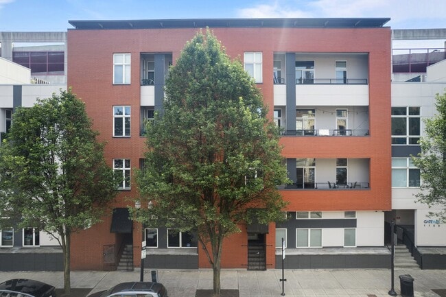 Building Photo - 1150 Vine St
