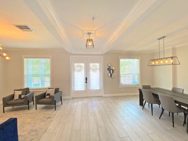 Building Photo - Lake Nona Pool Home for Rent 4bed 3 bath